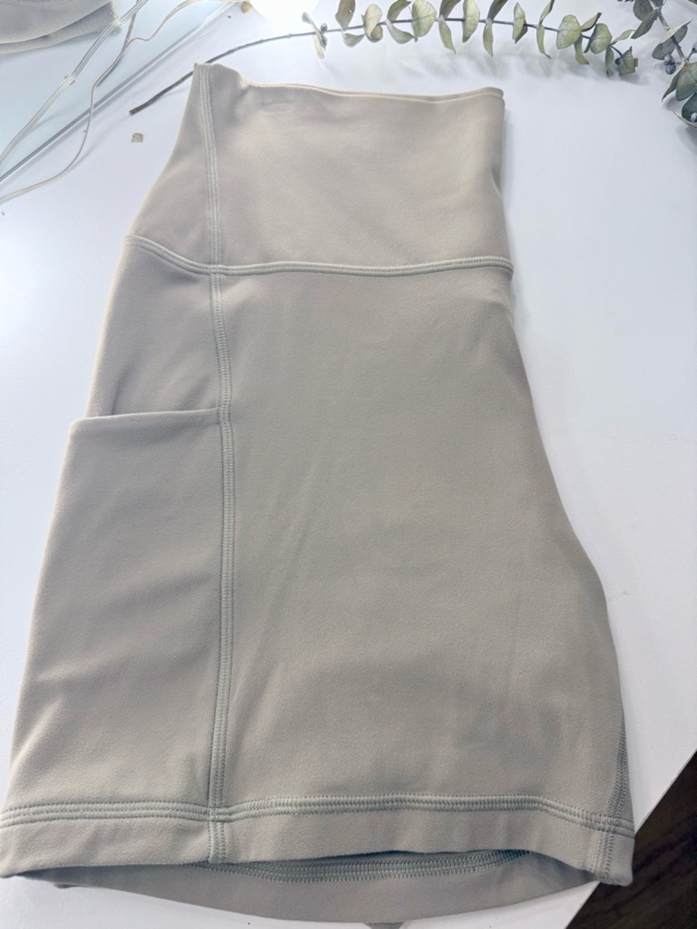 Aritzia Butter Soft Cheeky Hi-Rise 3" Short | Turner Taupe - Picture 2 of 7